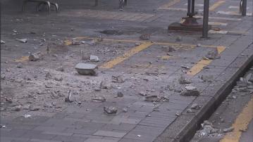 油麻地彌敦道有石屎剝落須封閉行人路