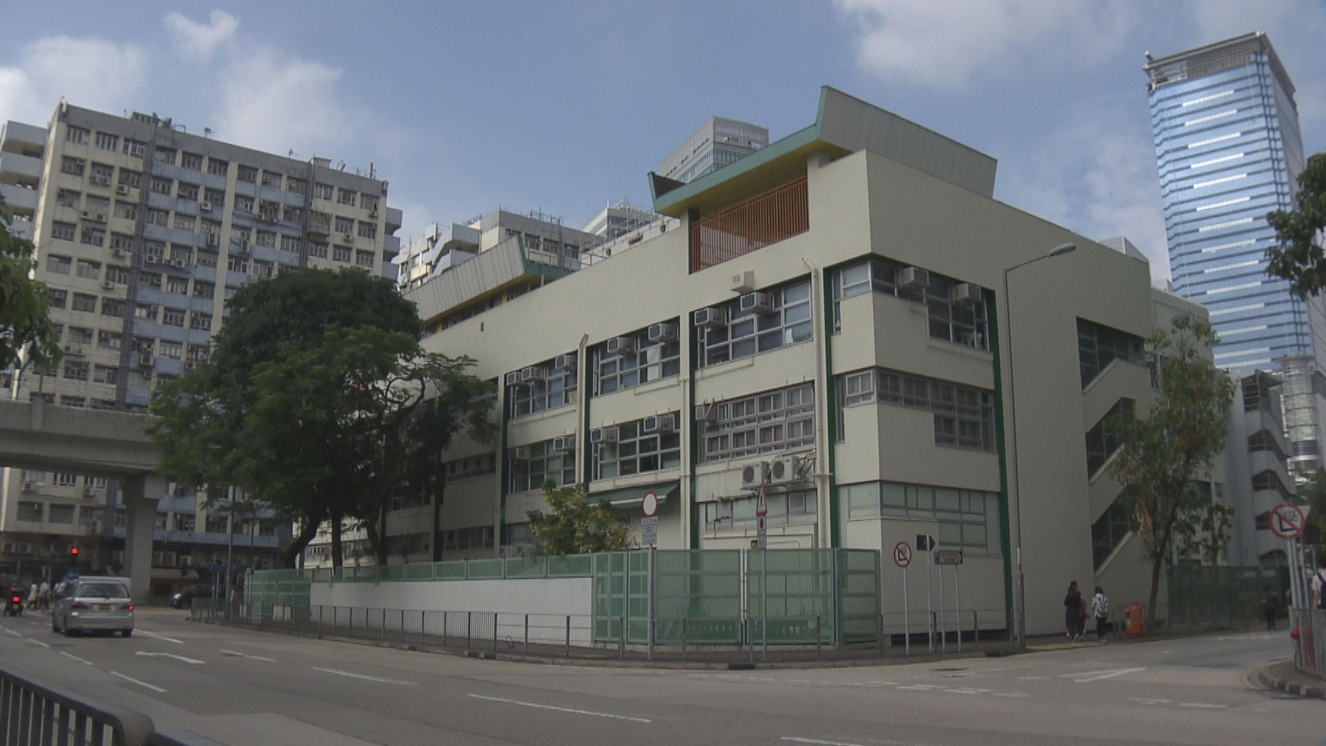 羅致光：展亮技能中心可原址重置