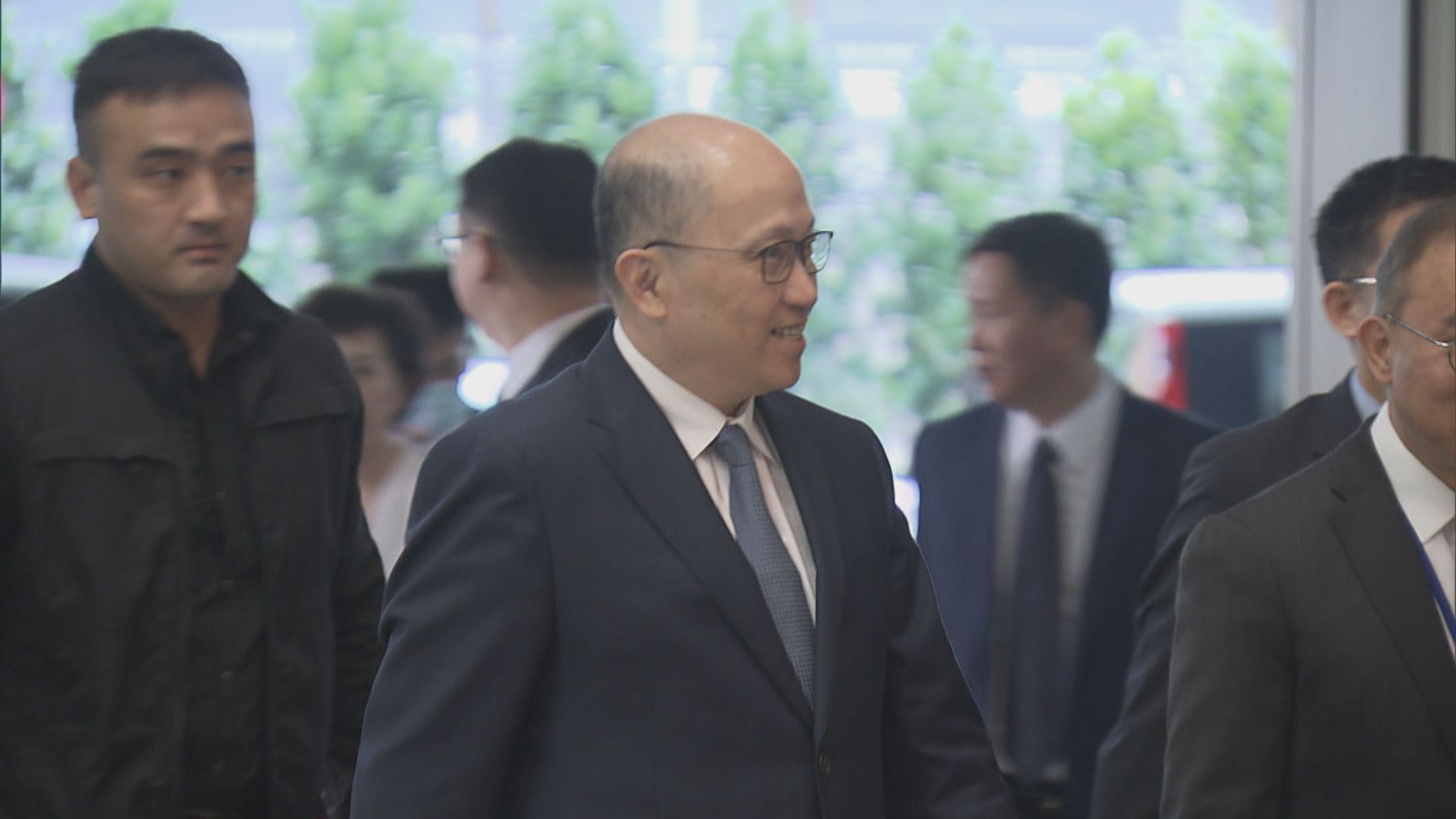 鄭雁雄到政府總部出席全國兩會精神座談會