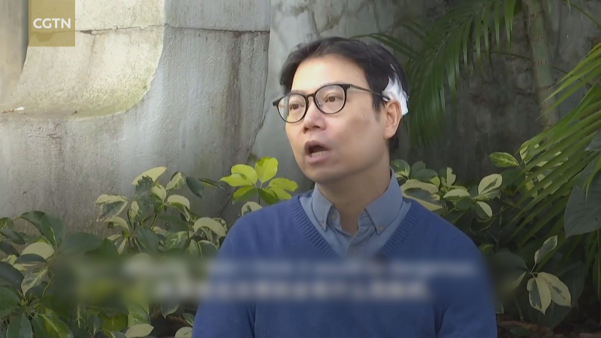 男子清理路障時遇襲　批示威者行為破壞法治