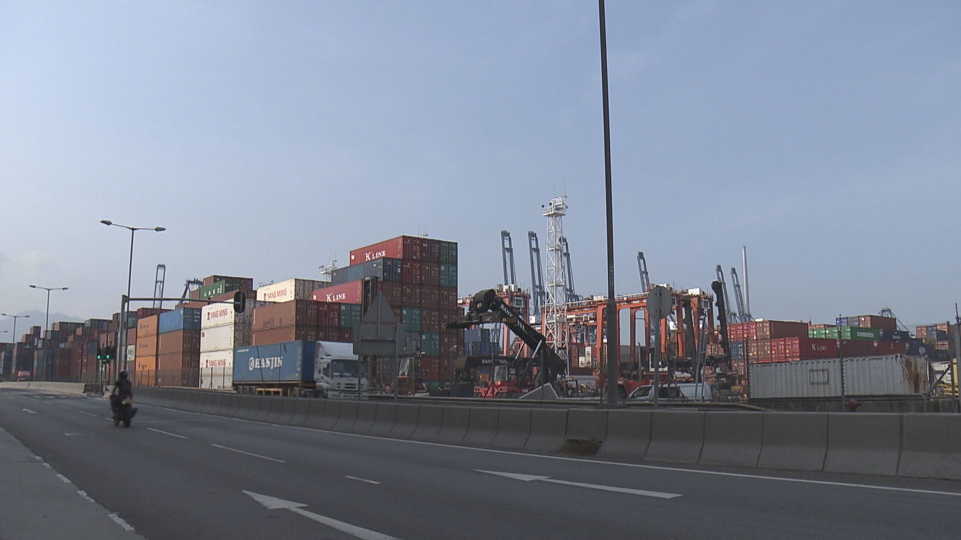 陳帆︰近九成活躍跨境貨車司機月底前接種兩劑疫苗