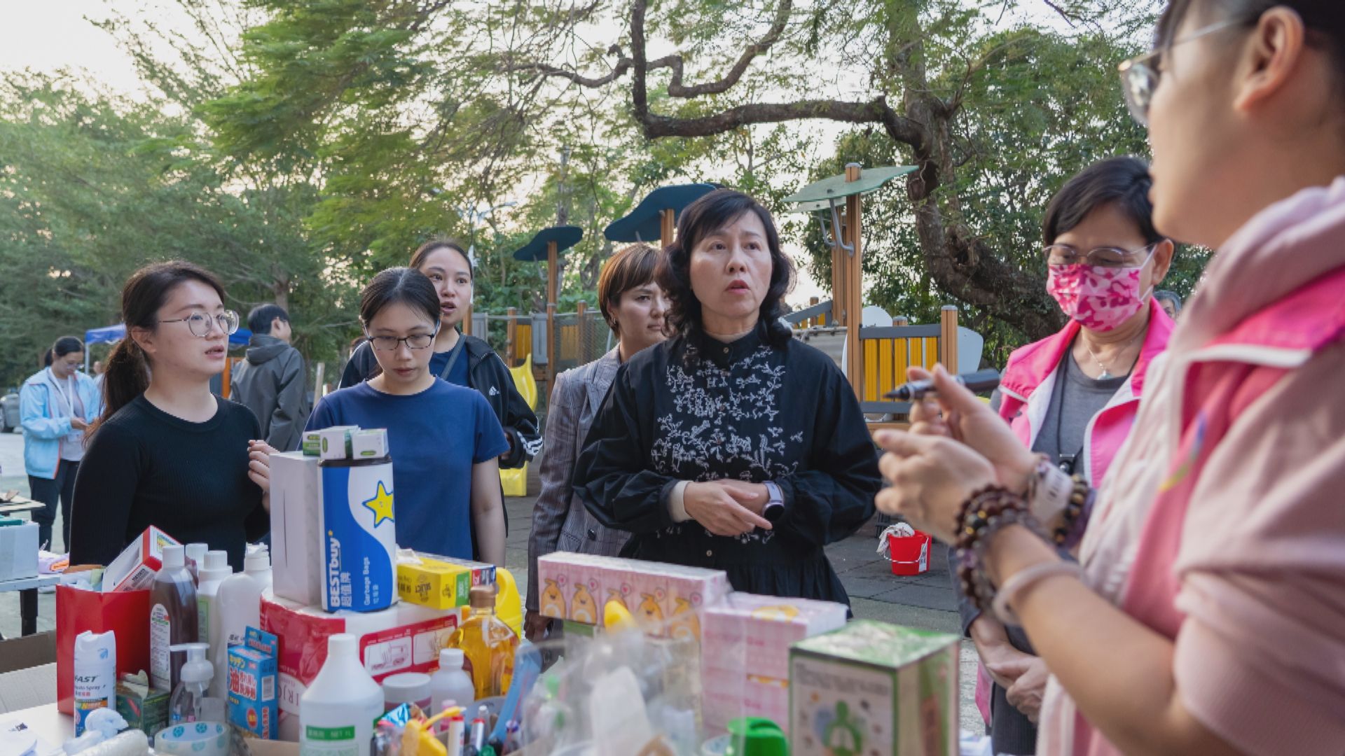 宏福苑居民暫住過渡性房屋　運輸署安排交通協助出入