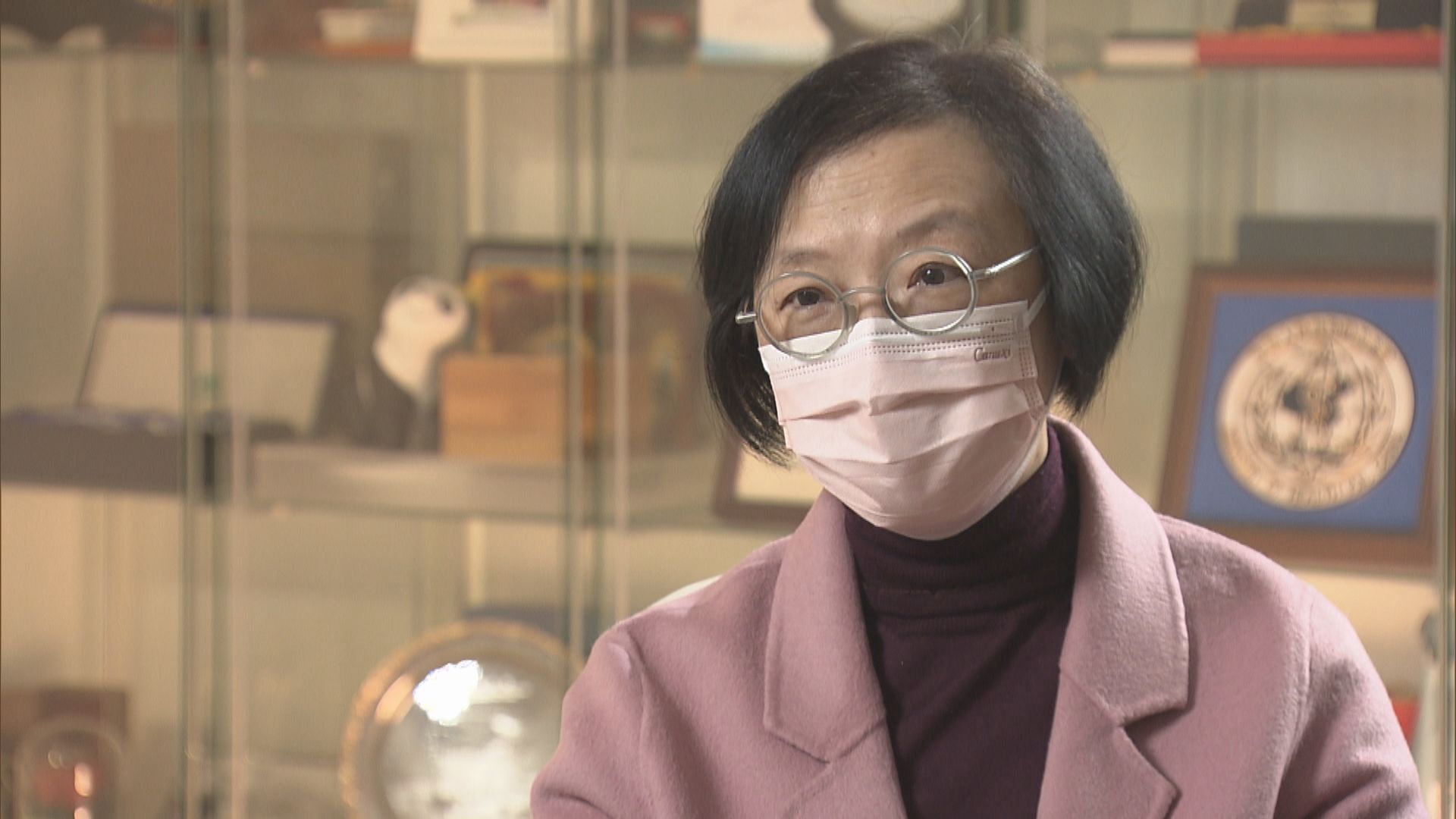 陳肇始：政府現時無計劃規管商場提早關門　