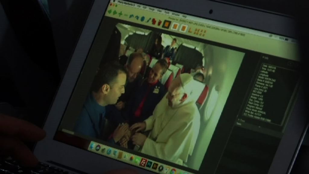 教宗為兩名空中服務員主持婚禮