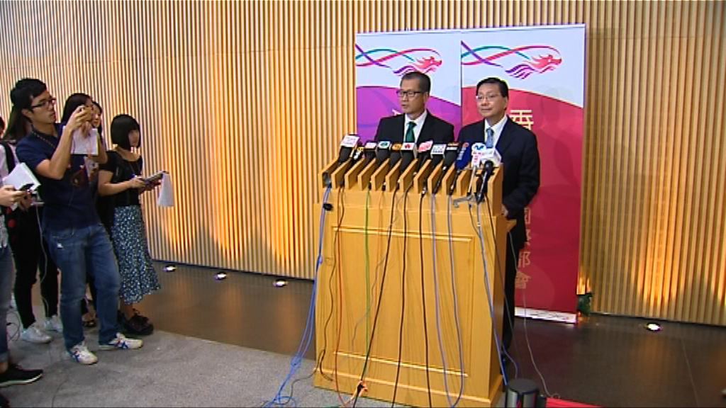 張炳良：非正式接觸是慣常做法