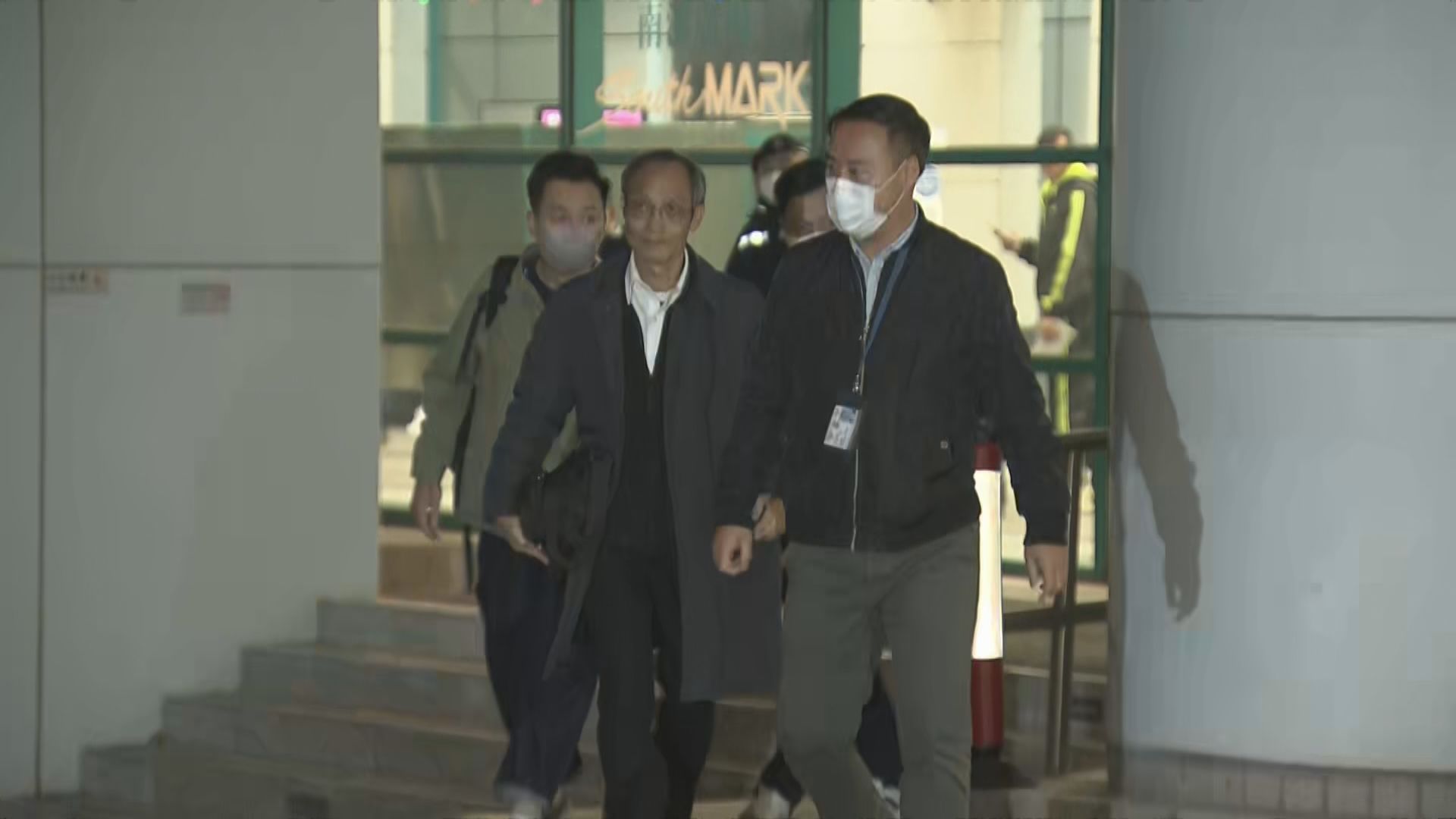 鍾庭耀就協助在逃人士助查　鄧炳強：與民研所做調查完全無關