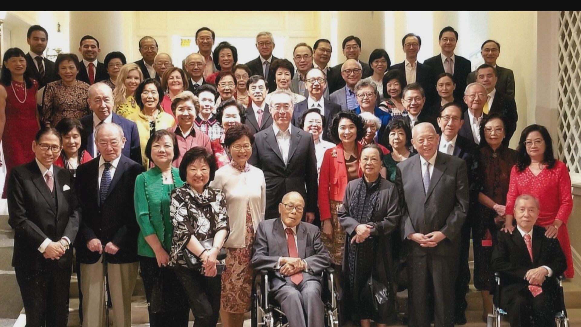 鍾士元凌晨逝世　家人陪伴在側