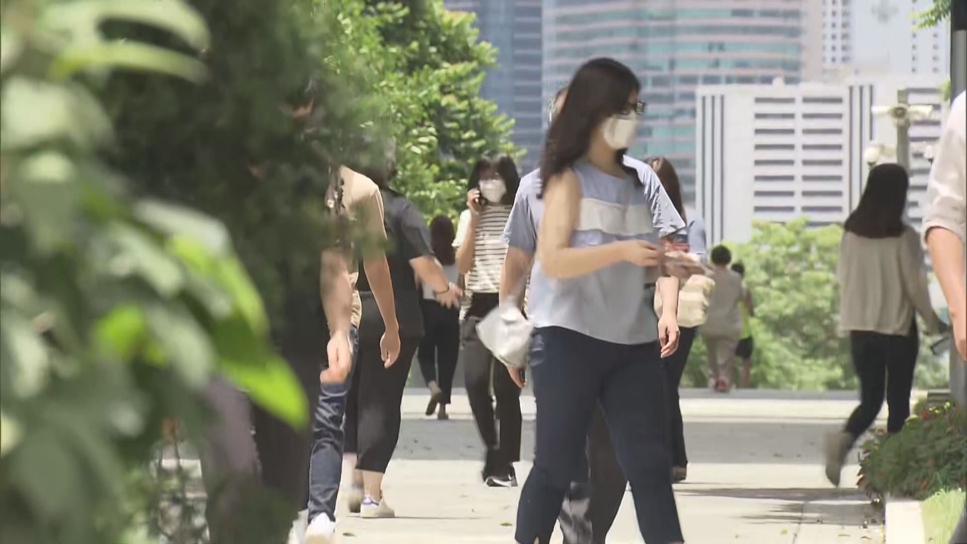 政府提出全體公務員今年凍薪　由行會作最後拍板