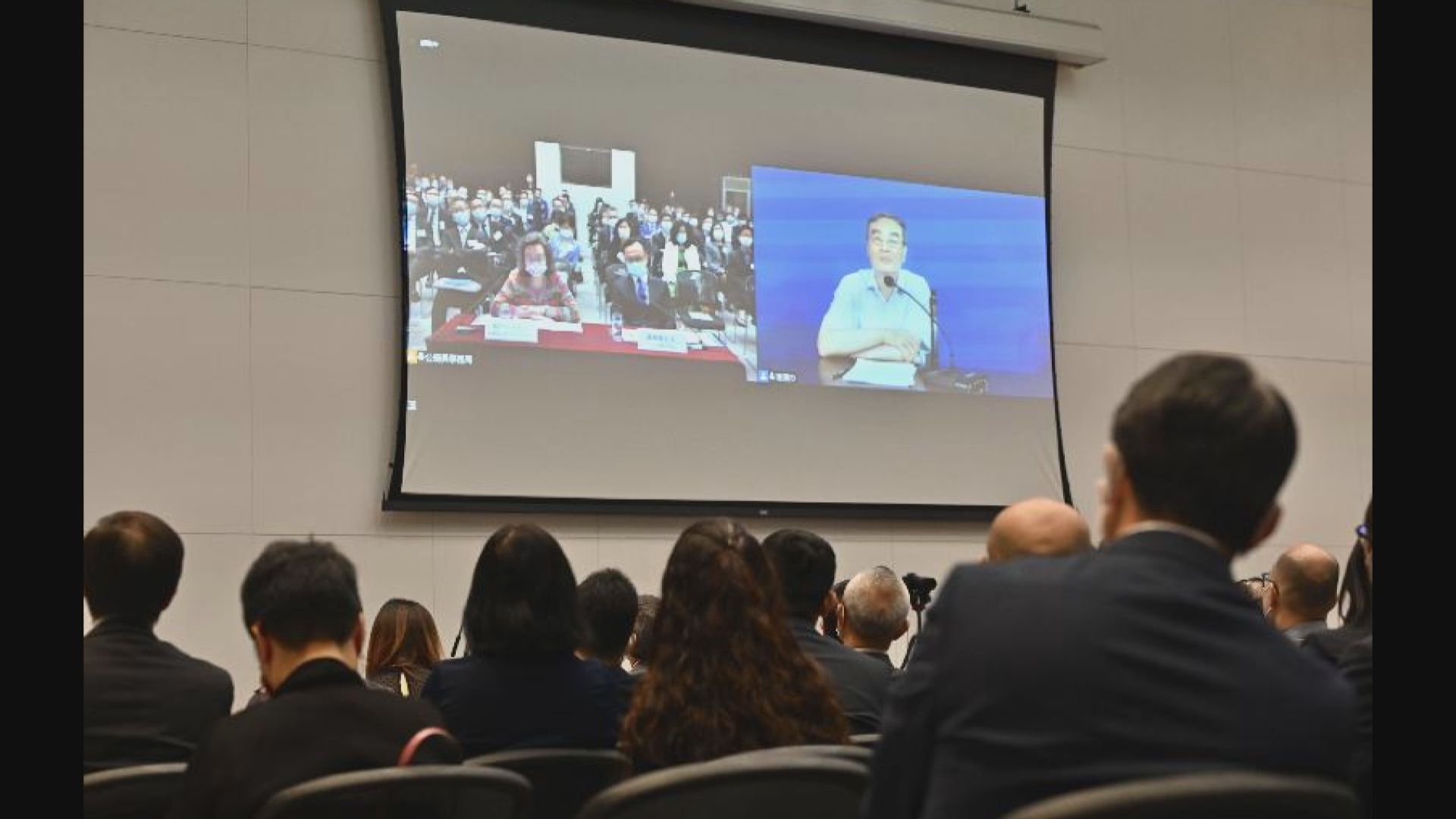 公務員事務局舉辦講座介紹共產黨　二百人出席