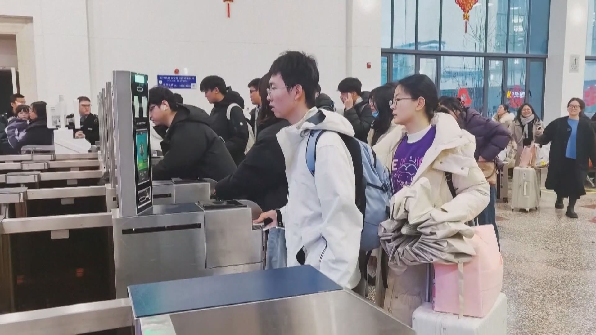 內地春節假期最後一日　返程客流達高峰