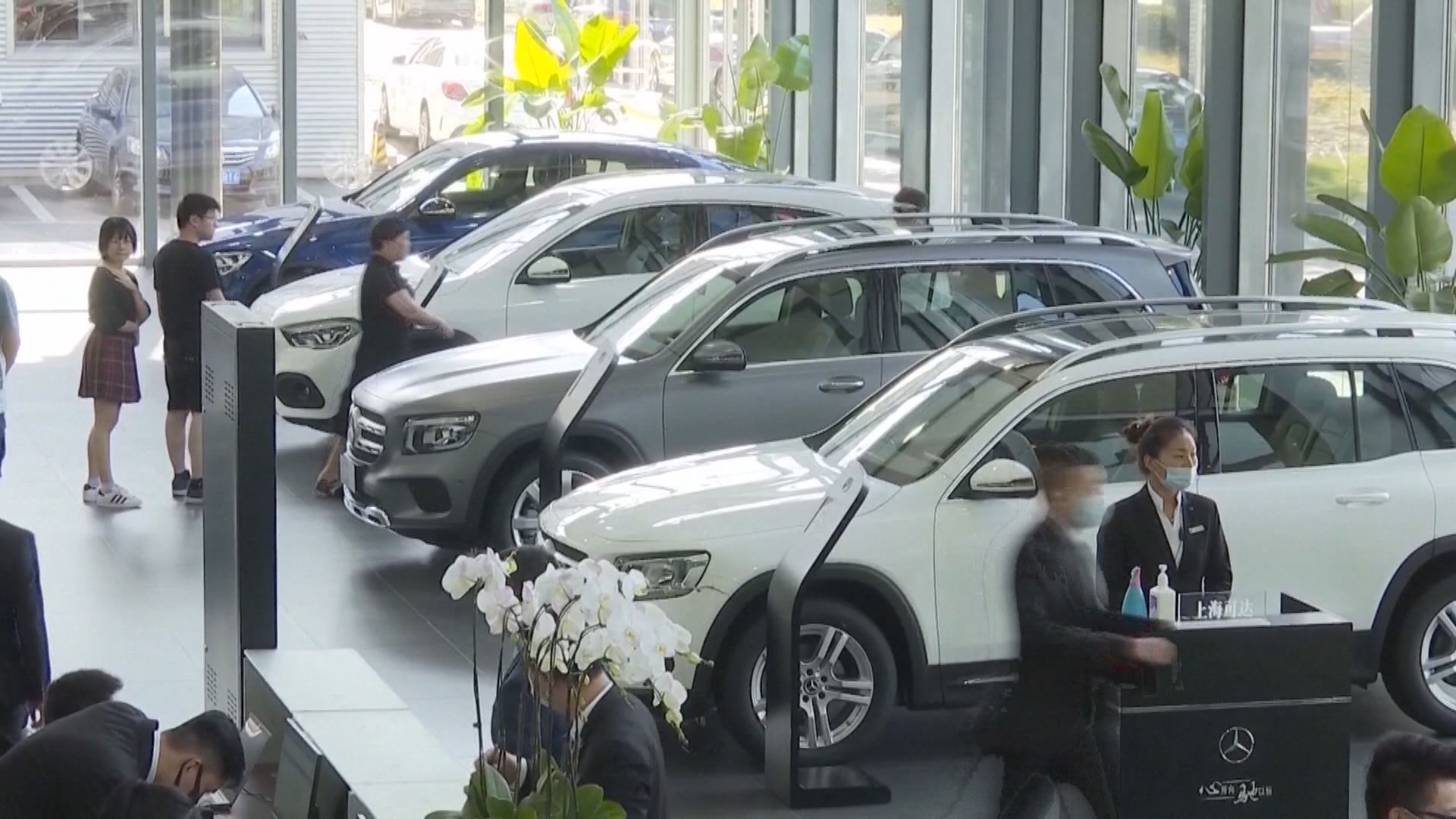 中國乘聯分會：10月乘用車零售按年跌0.8%