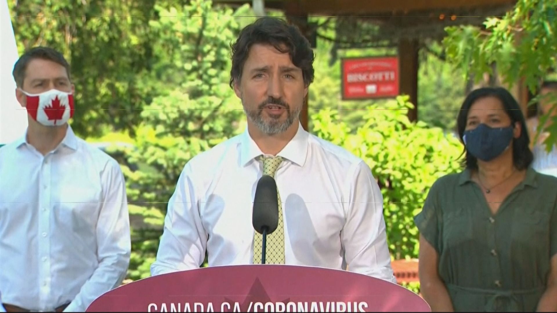 加拿大總理對兩名公民被起訴深表失望