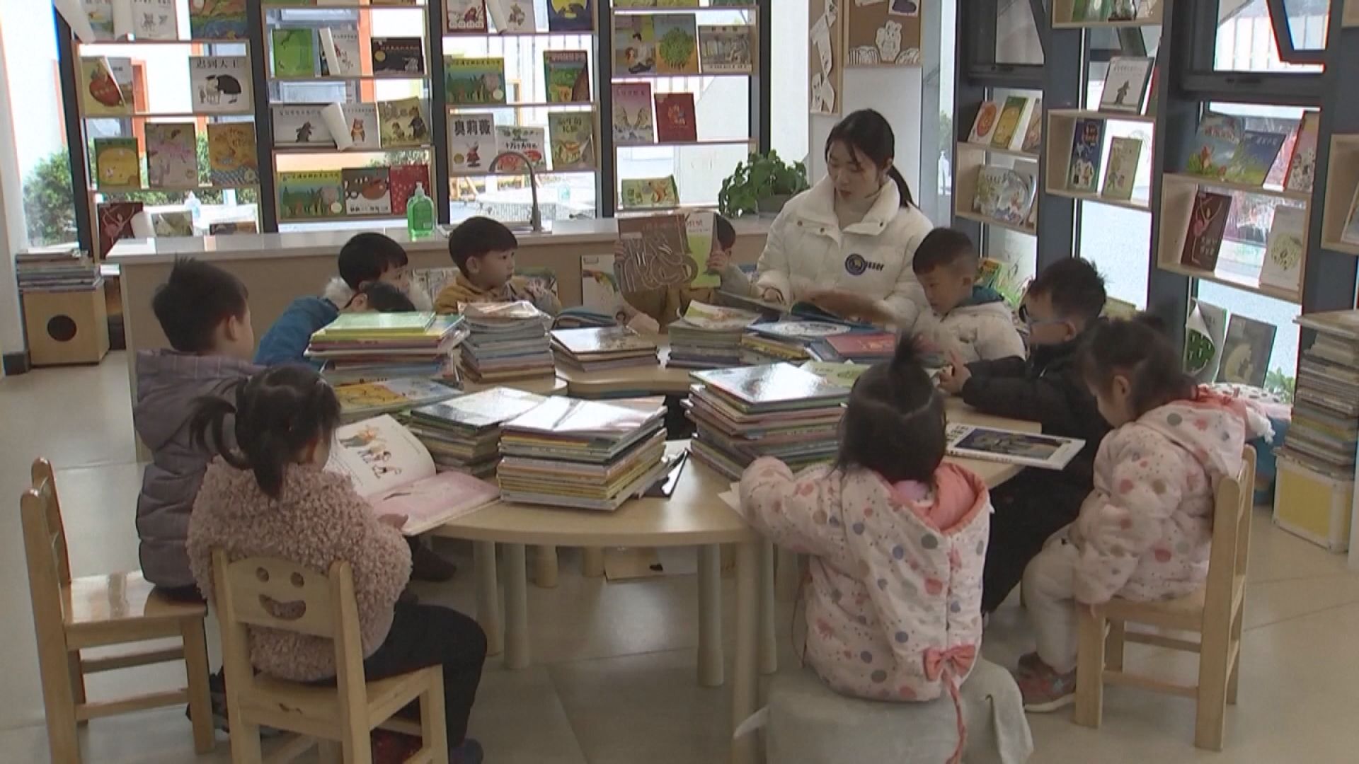 配合三孩政策　四川取消結婚及生育人數限制