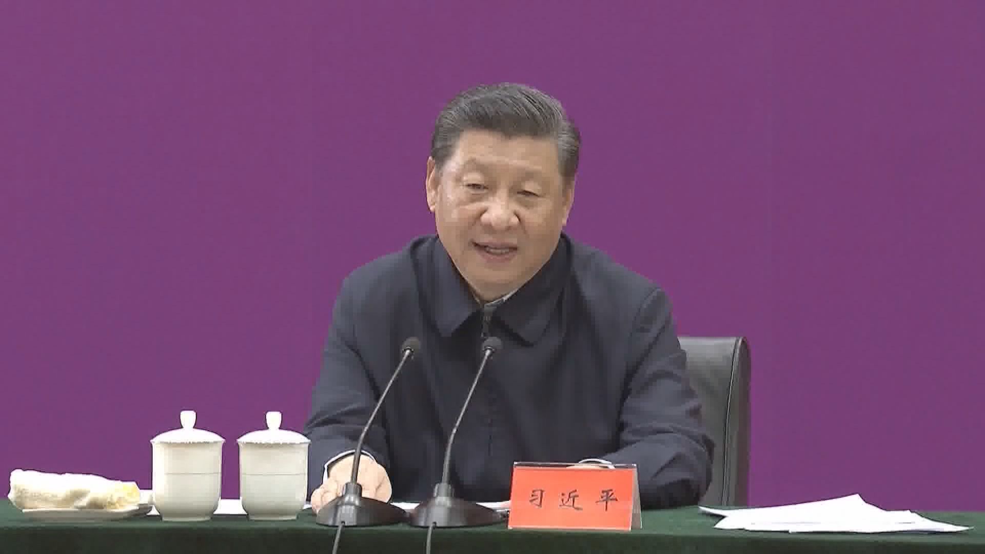 習近平帶領政治局委員向東航遇難者默哀