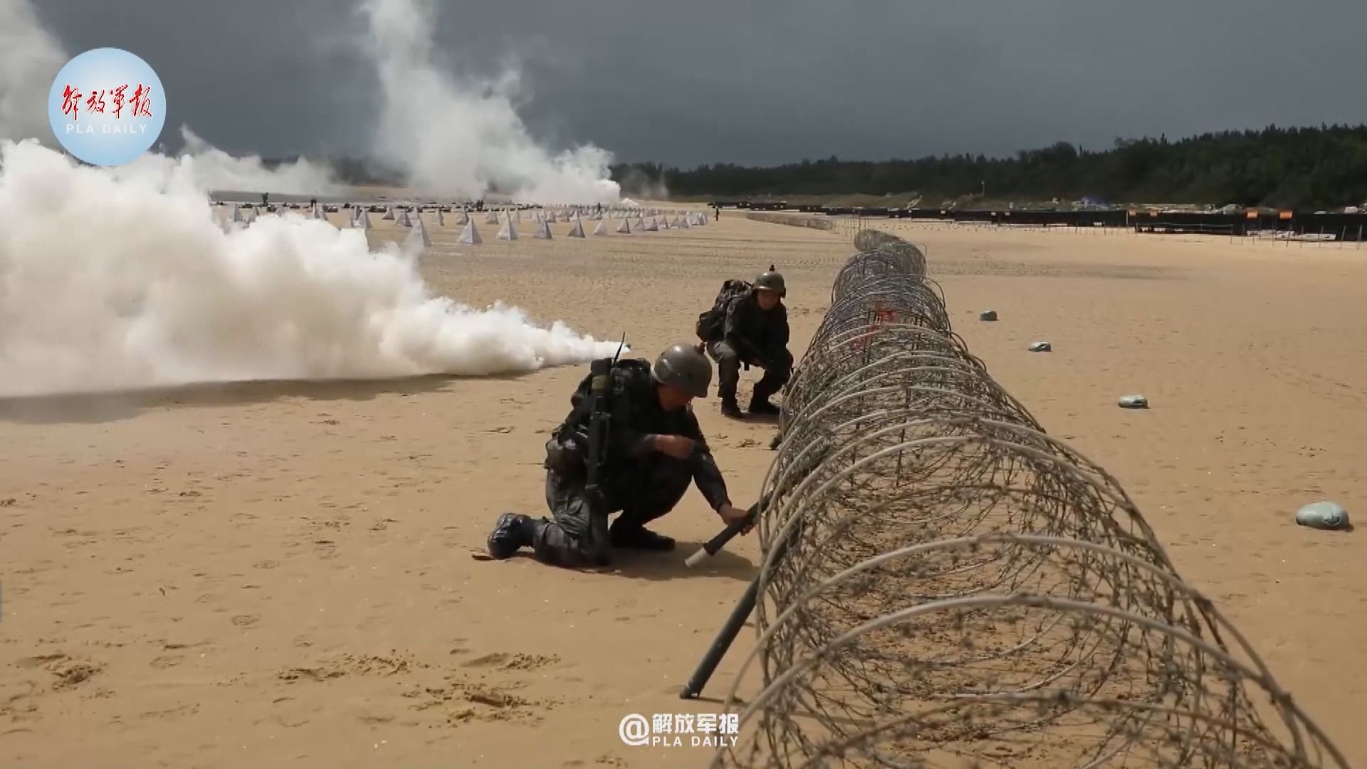 解放軍於福建進行搶灘登陸演練