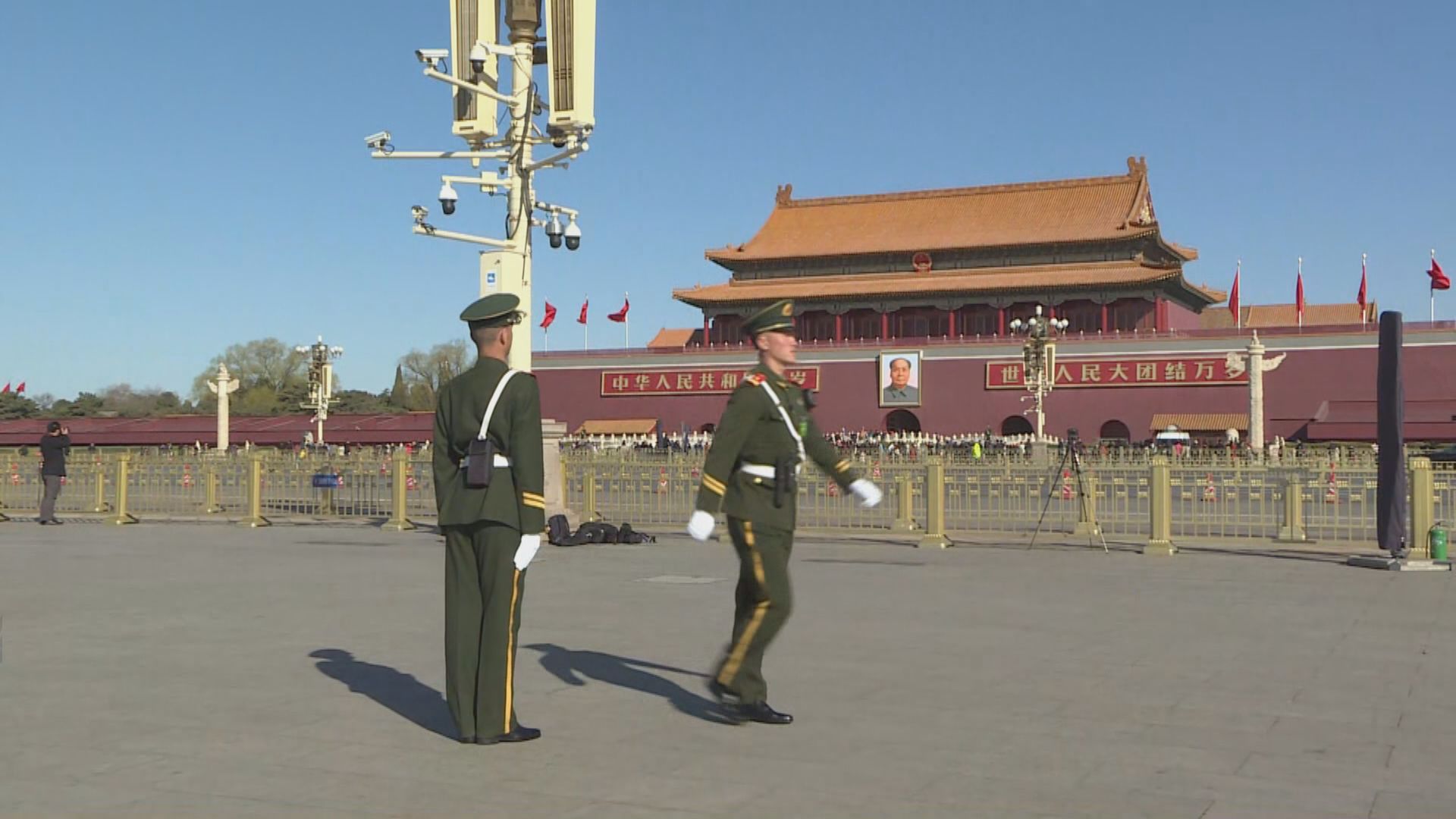 人行劉世錦料內地明年經濟增速略高於5%