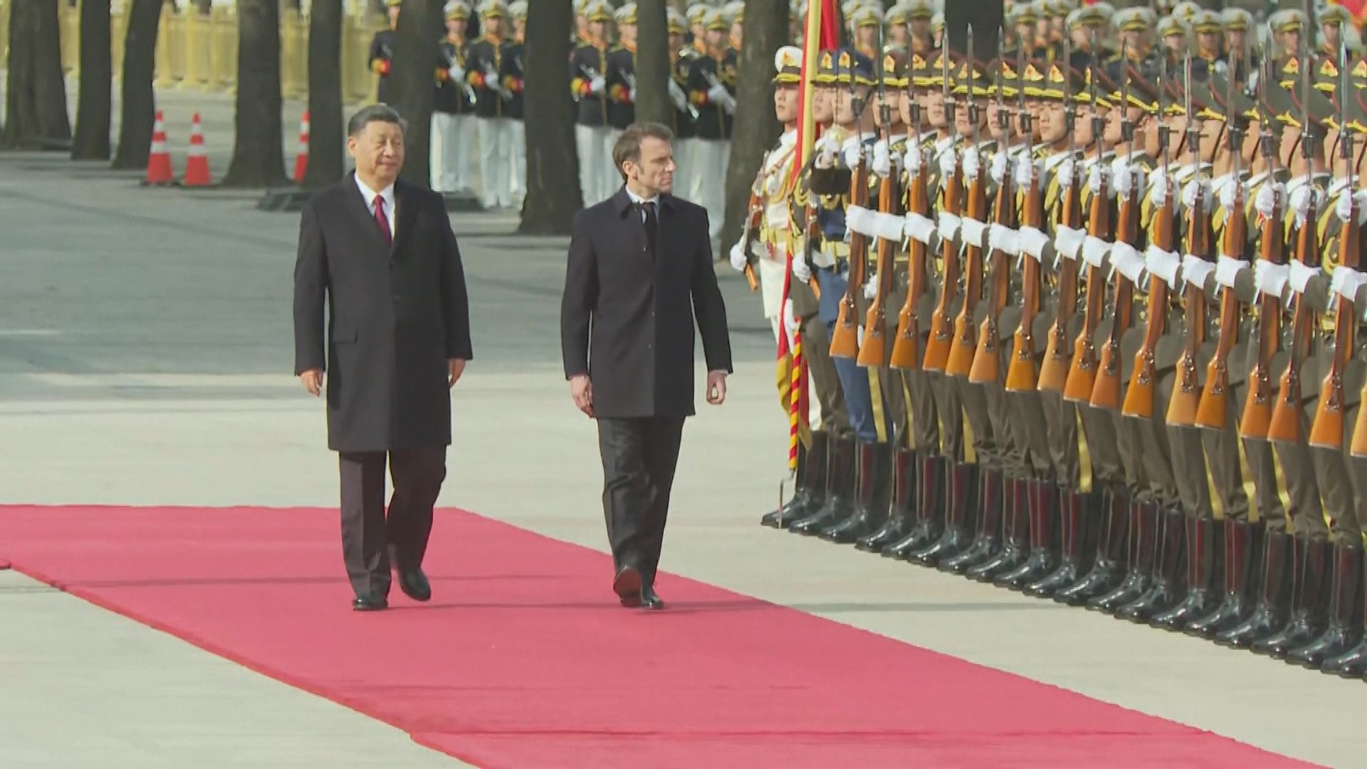 習近平與馬克龍會面　聯同馮德萊恩舉行會談