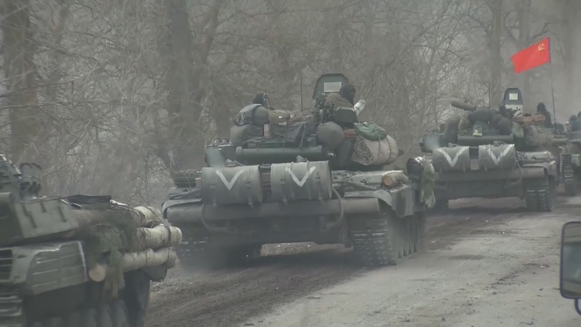 王毅與法國總統外事顧問討論中法關係及烏克蘭問題