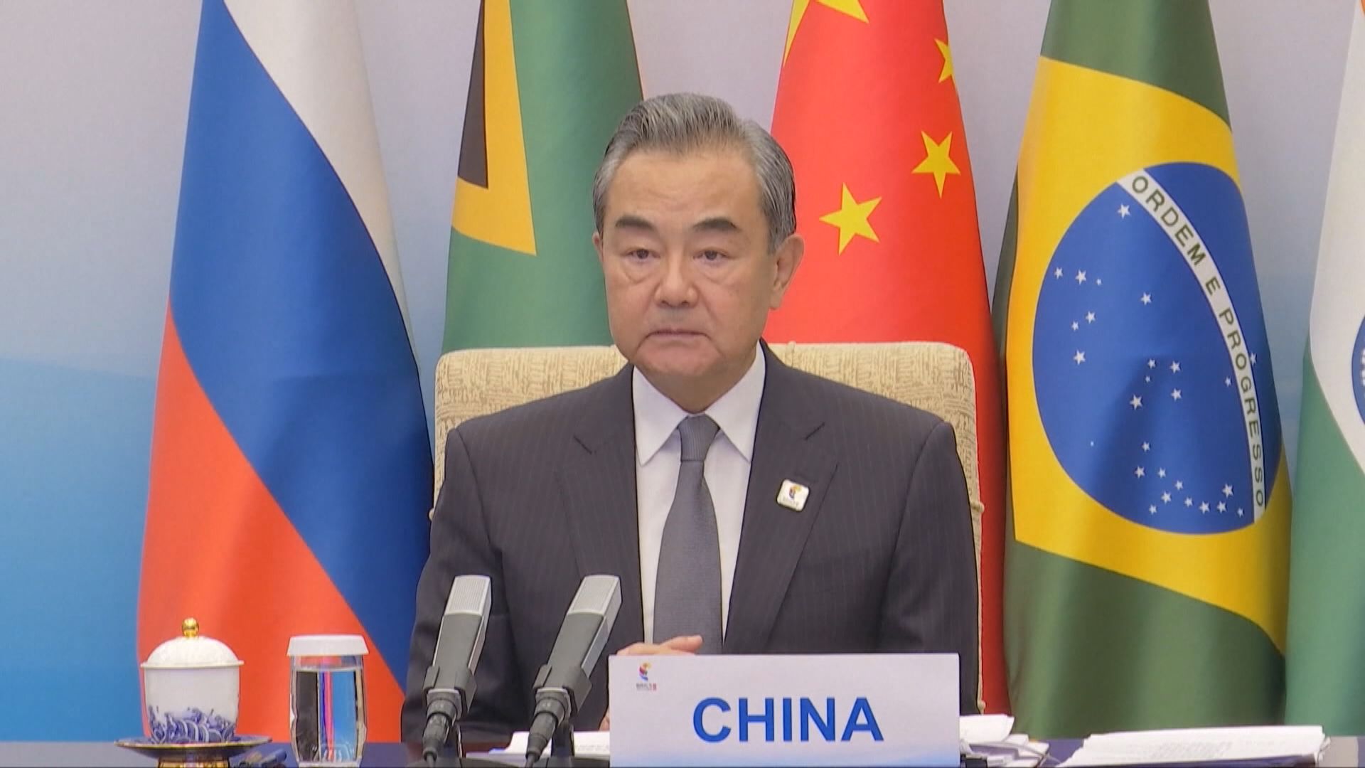 王毅與法國總統外事顧問通話 冀歐方支持自由貿易