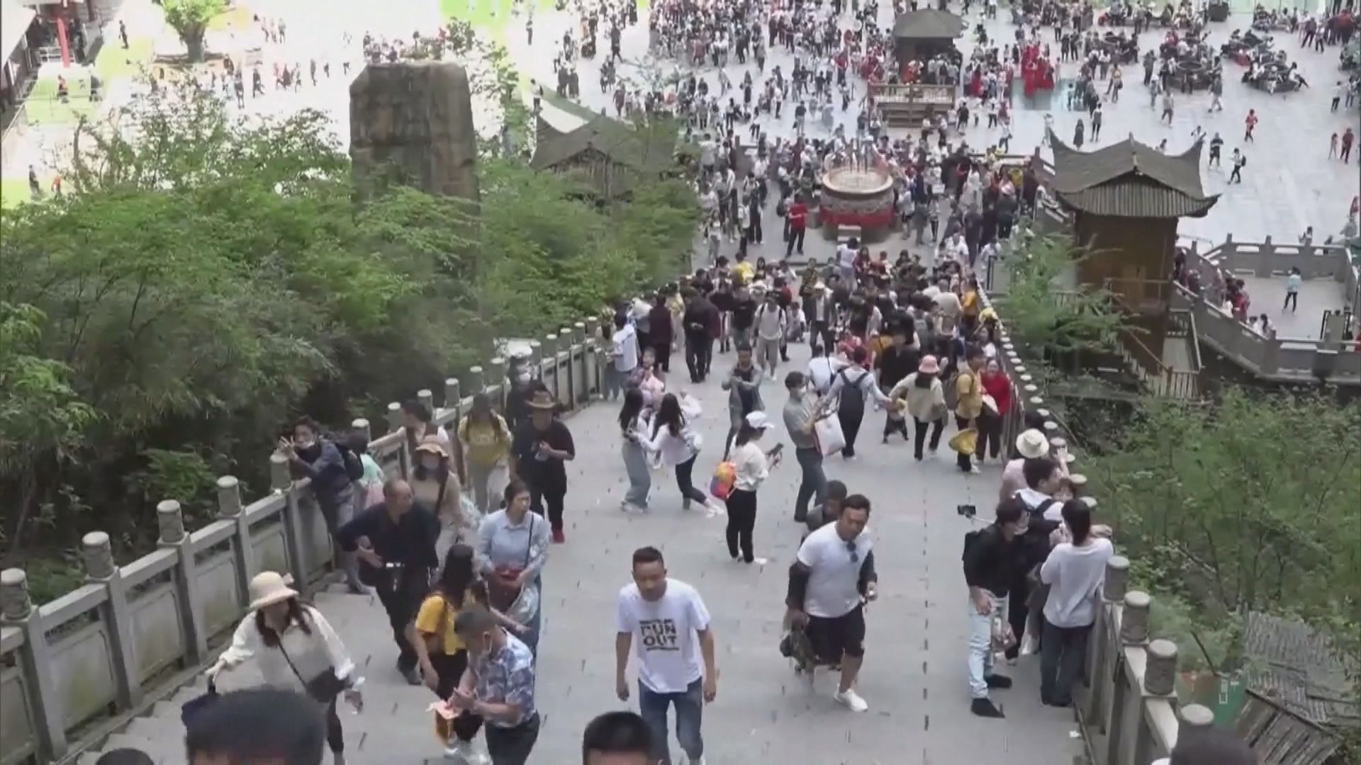 內地五一假期2.3億人出遊　旅遊收入恢復至接近疫前水平