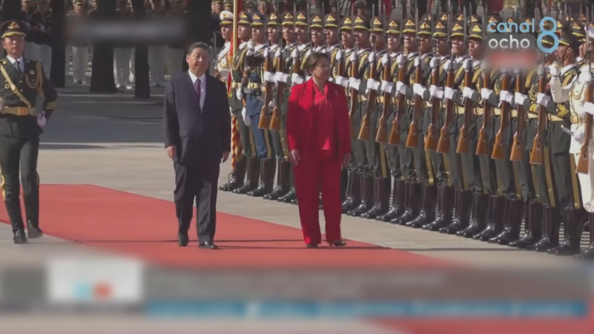 習近平與洪都拉斯總統卡斯特羅會面