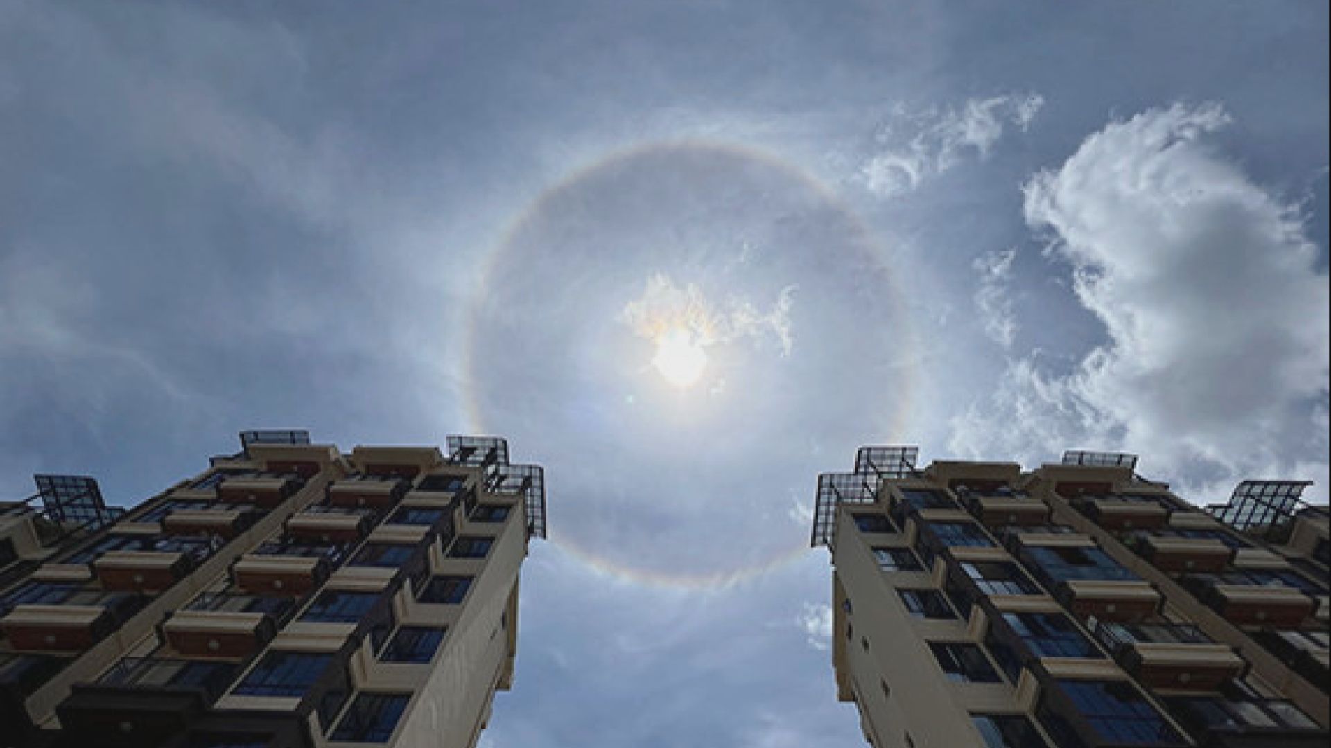 內地多處持續酷熱　湖北重慶錄得逾42度高溫