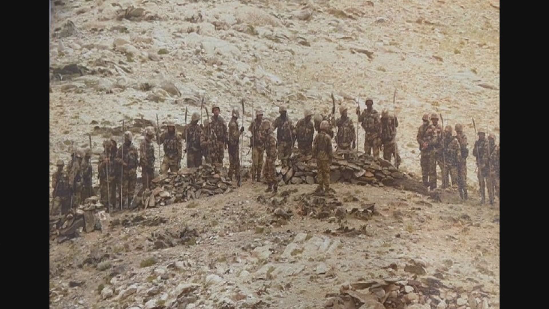 印媒稱中國解放軍於邊境持「關刀」逼近印軍