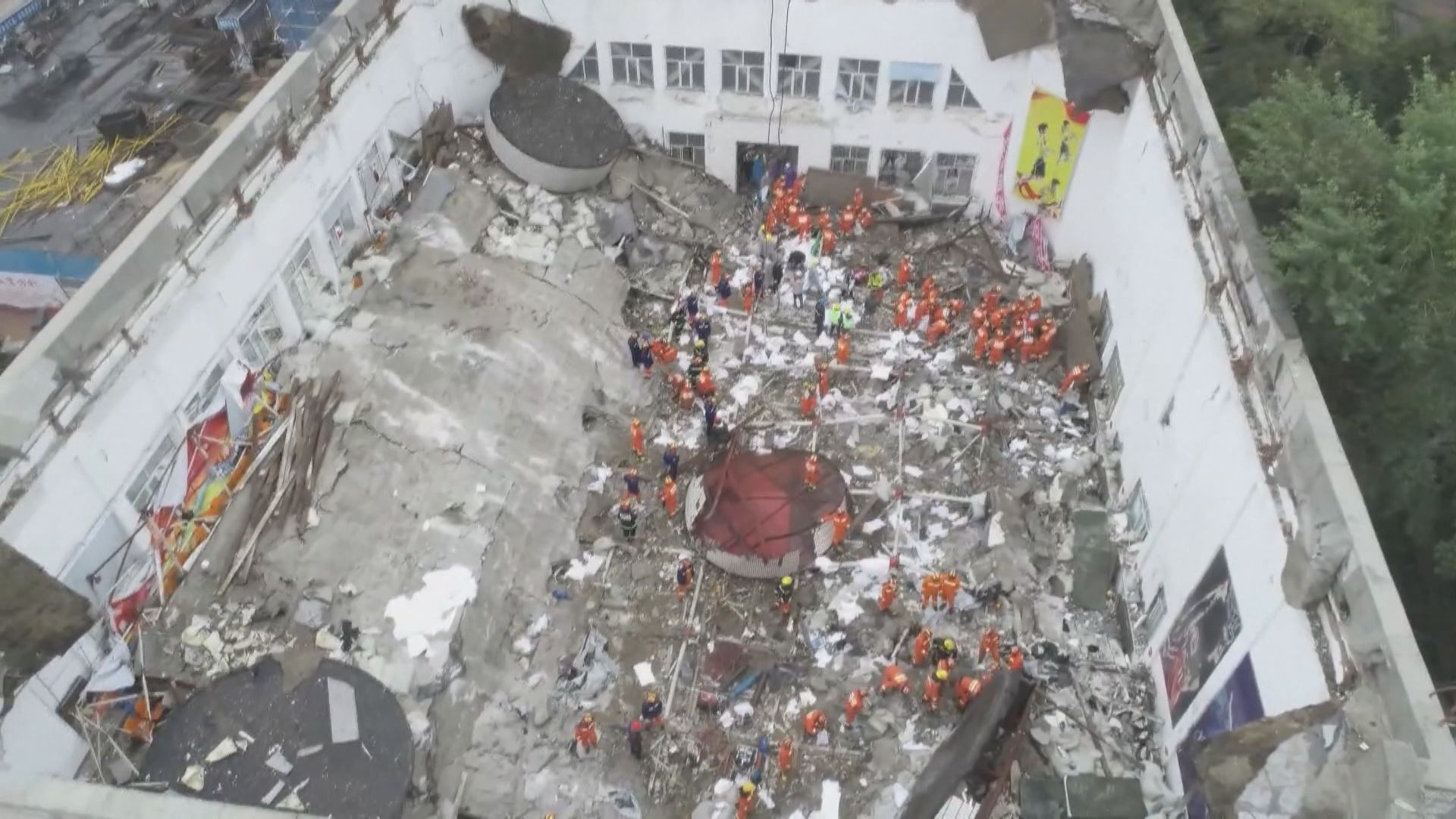 國務院安委會掛牌督辦齊齊哈爾中學體育館坍塌事故查處工作