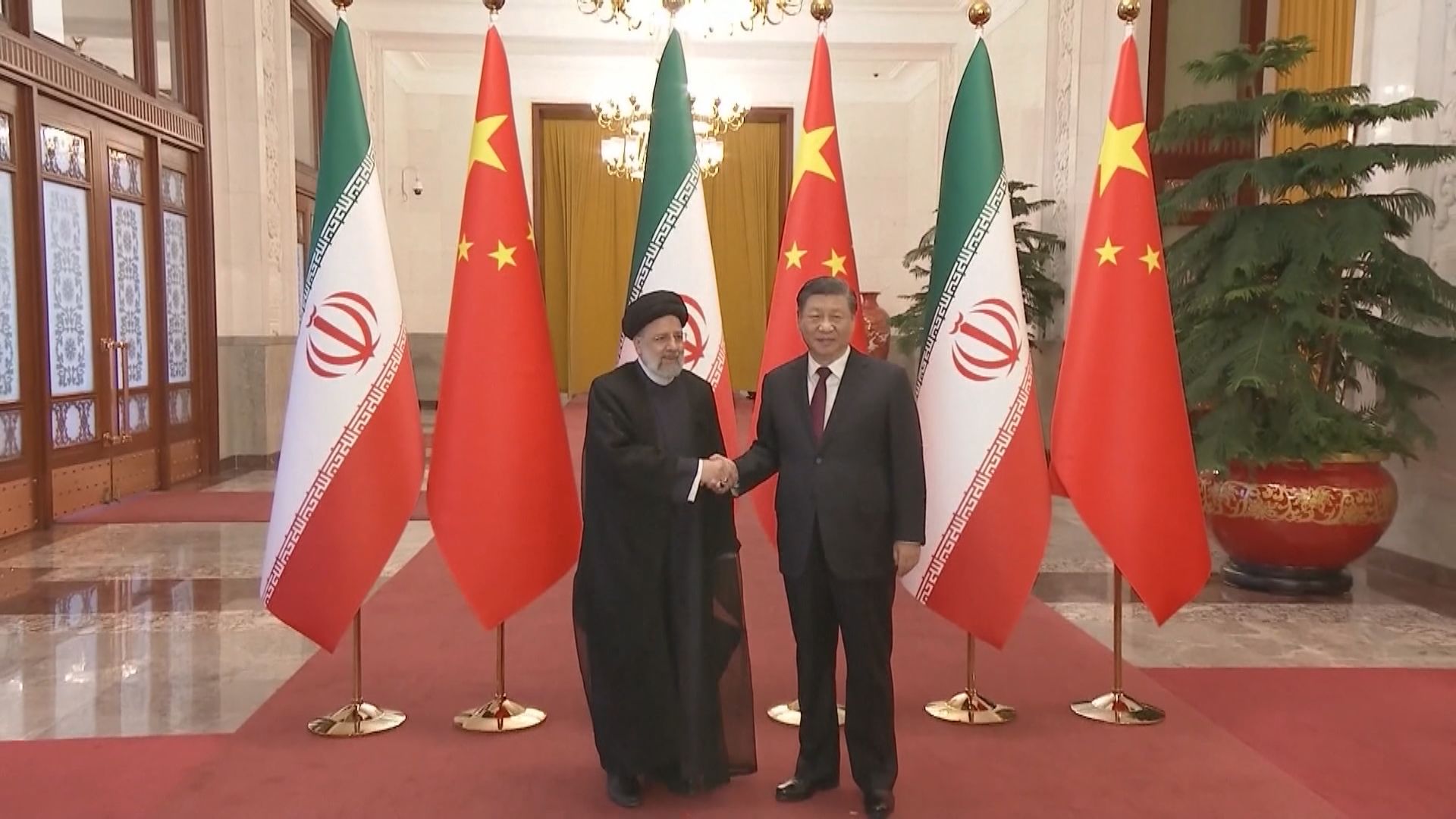 習近平晤伊朗總統 習近平：很高興伊沙和解