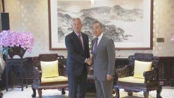 王毅晤貝理雅　指美國空襲伊朗核設施開惡劣先例