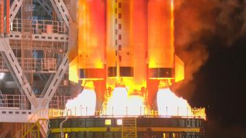 神舟十八號載人飛船發射升空