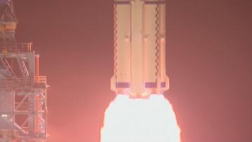 神舟十八號載人飛船順利發射升空 進入預定軌道