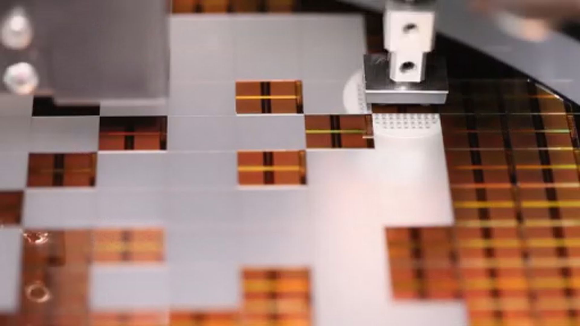 國務院會議通過加快發展先進製造業群意見