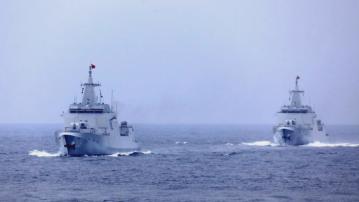 南部戰區萬噸級驅逐艦南海協同演練