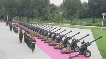 抗戰勝利80周年｜閱兵完成最後綜合演練　禮炮分隊、國旗護衛隊等練習英姿公開.