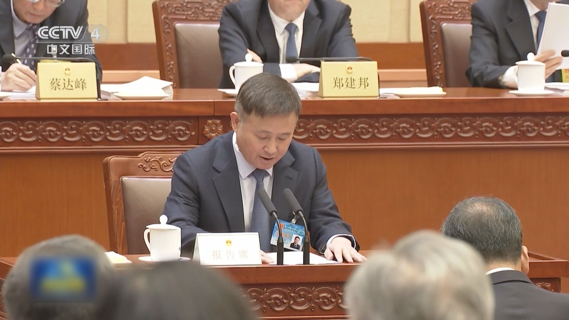 人行潘功勝：為經濟營造適宜的貨幣金融環境