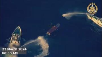 再有菲船擅闖仁愛礁鄰近海域 中方警告玩火者必自取其辱