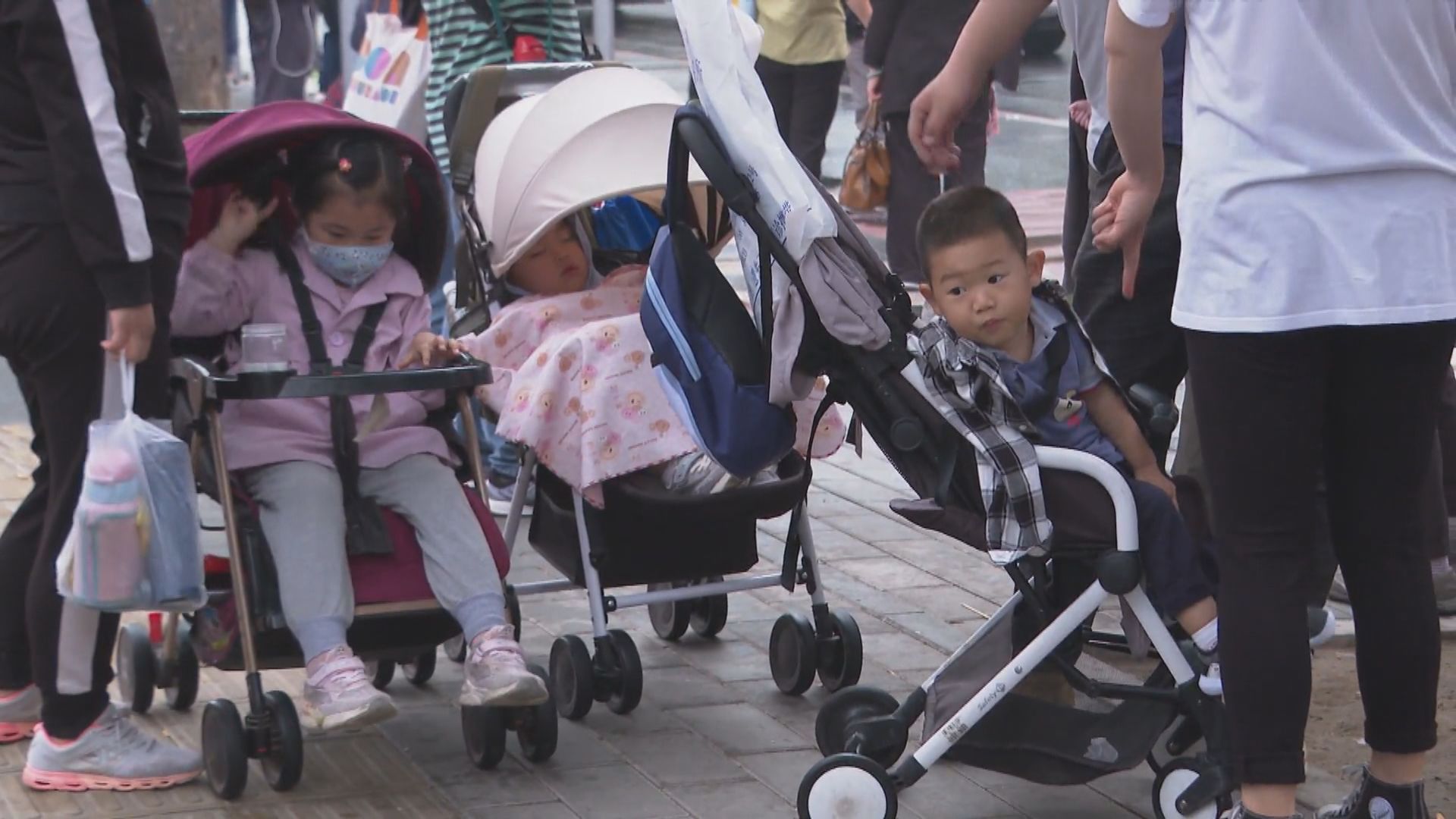 内地推「三孩政策」刺激人口增長　專家：作用有限