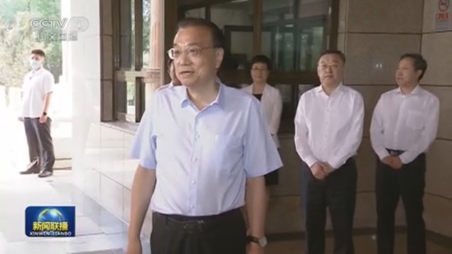 李克強：以更強責任擔當推動經濟加快恢復發展