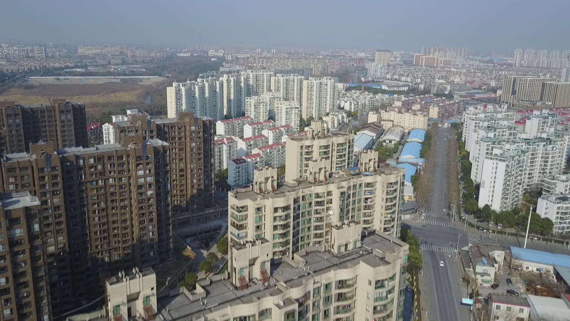 何立峰：保障性住房要實施嚴格封閉管理 不得上市交易