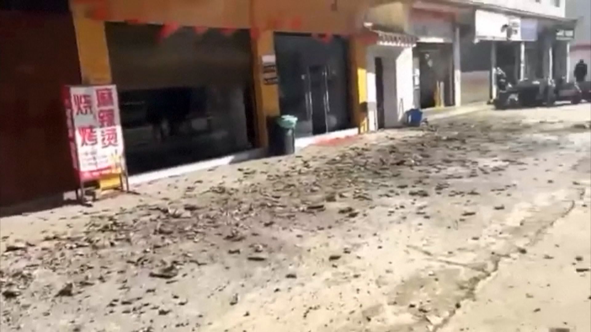 雲南寧蒗縣5.5級地震多人傷