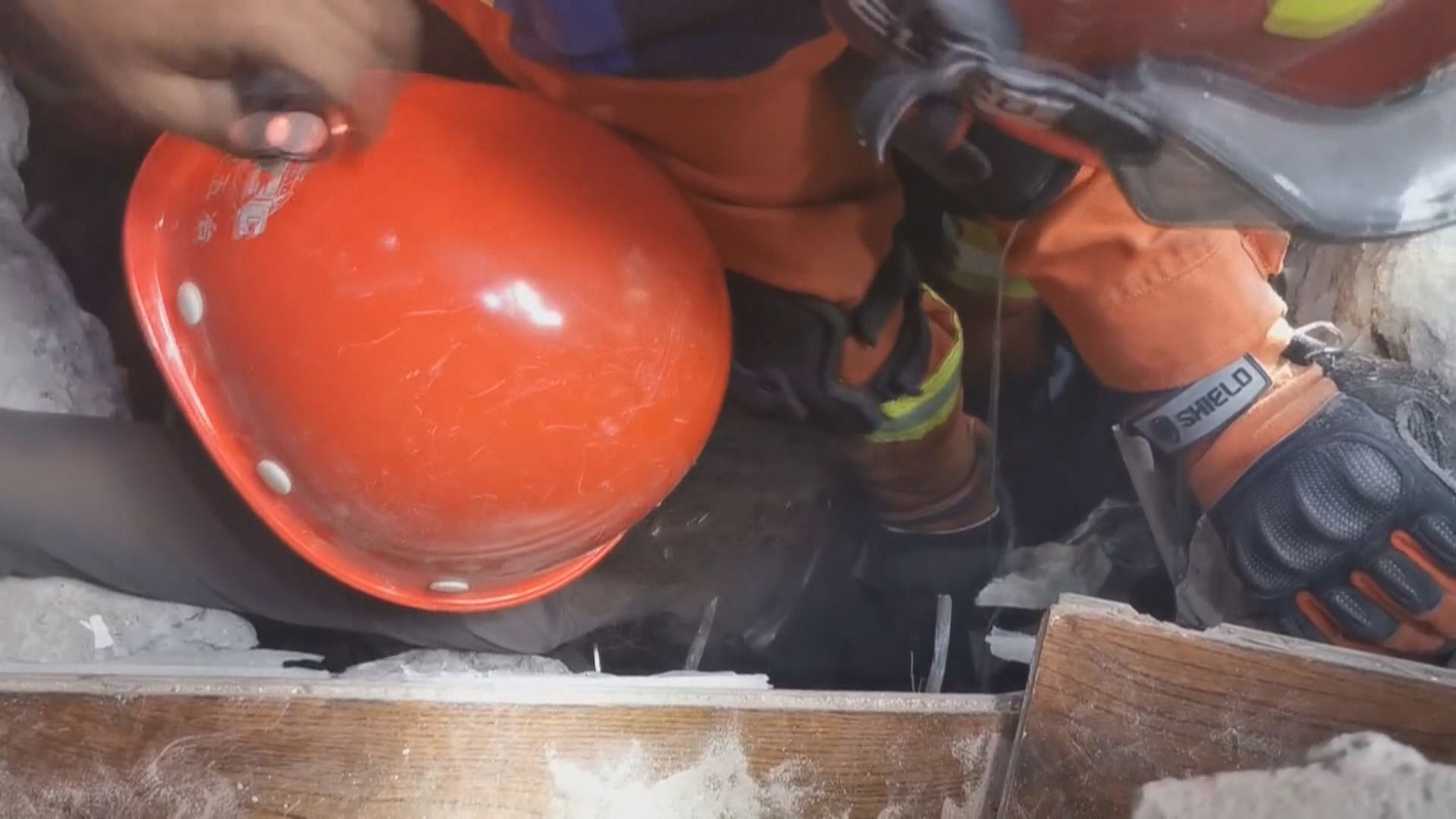 四川地震增至74死　災區一帶續有餘震