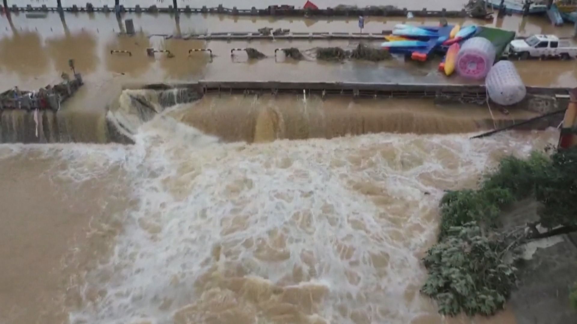 河南暴雨成災多區有房屋倒塌　疏散逾16萬人