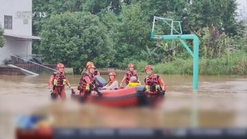 兩廣暴雨持續 清遠開閘洩洪嚴防北江近百年一遇洪水