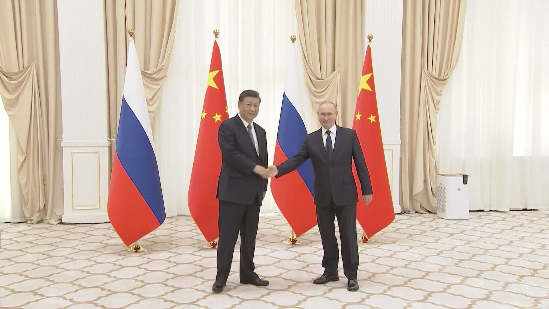 習近平指各方堅持務實對話將找到解決烏克蘭危機途徑