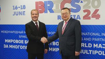 中聯部部長劉建超訪俄晤統一黨主席梅德韋傑夫