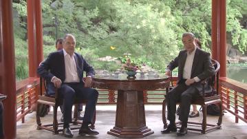 拉夫羅夫轉抵中國訪問　與王毅會面討論多項議題