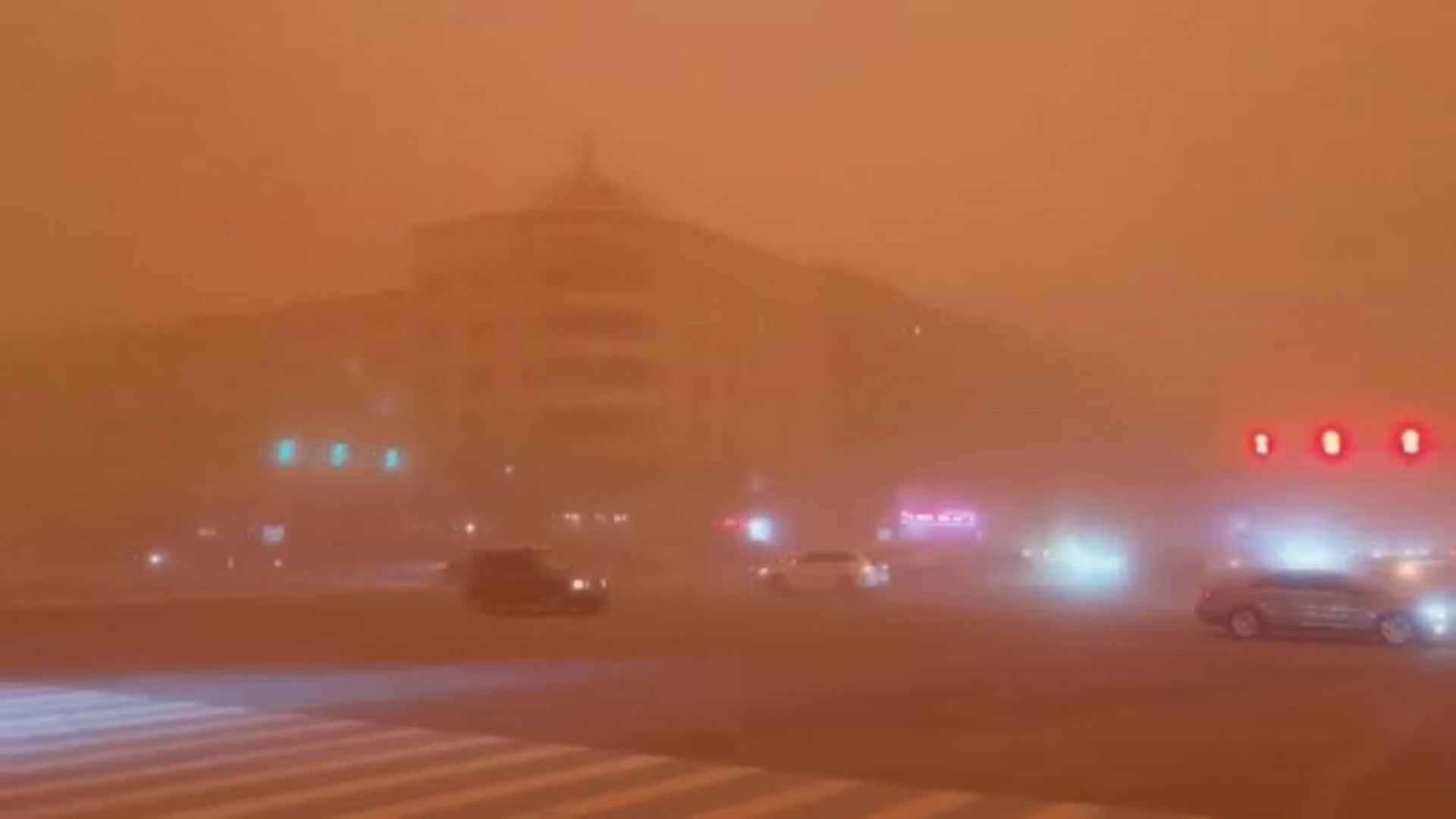 內地續發布沙塵暴藍色預警