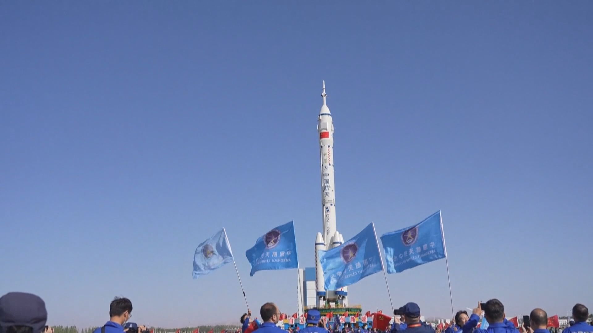 神舟十四號周日早上發射升空