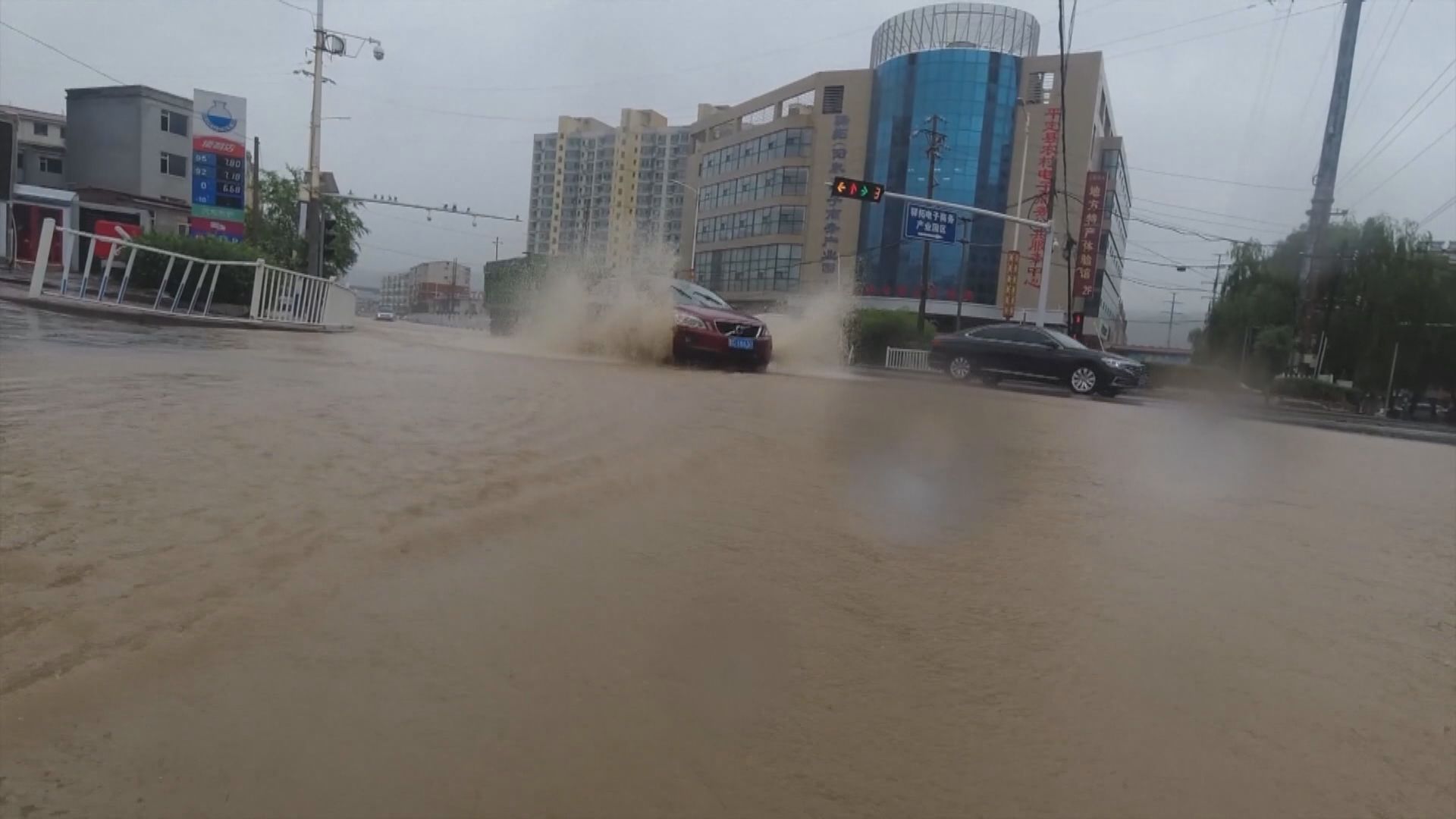 暴雨來襲 北京市關閉景區和停止文化活動